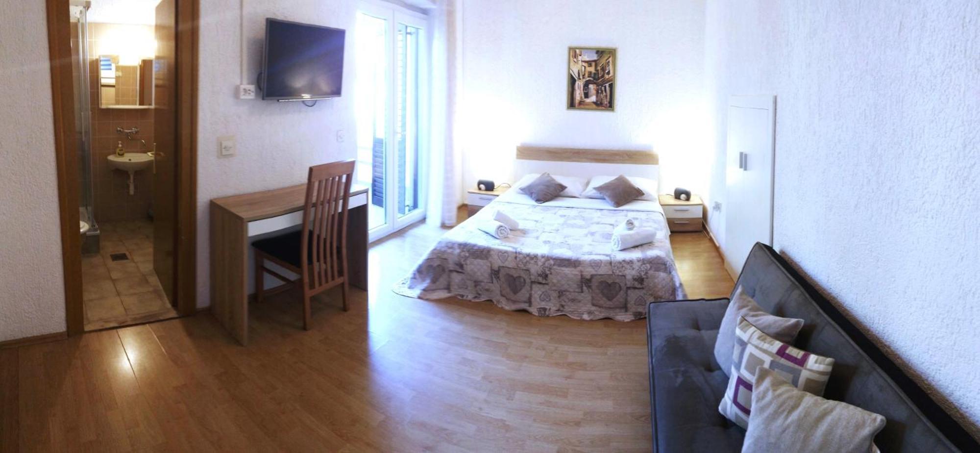 Guesthouse Cecilia 2 マリンスカ エクステリア 写真