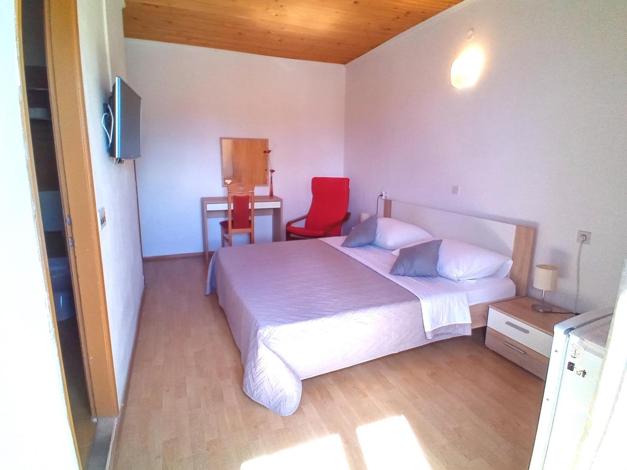 Guesthouse Cecilia 2 マリンスカ エクステリア 写真
